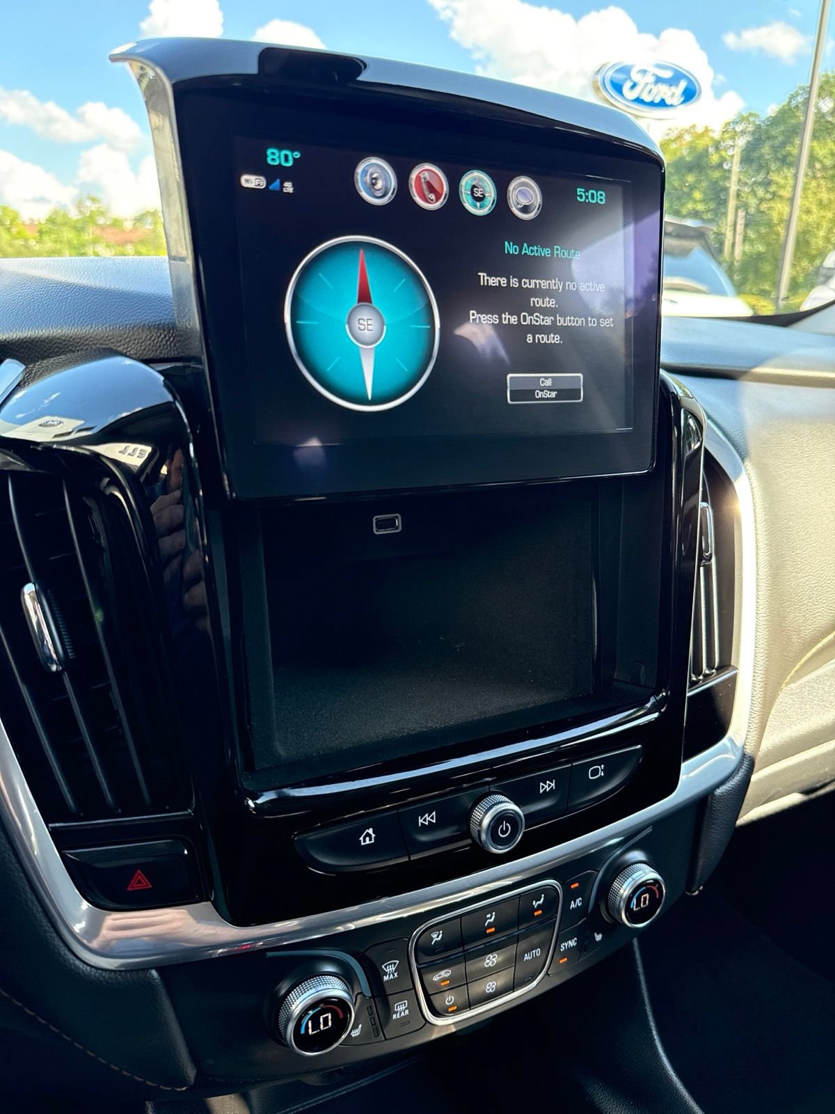 Used 2019 Chevrolet Traverse LT AWD/4WD image 19