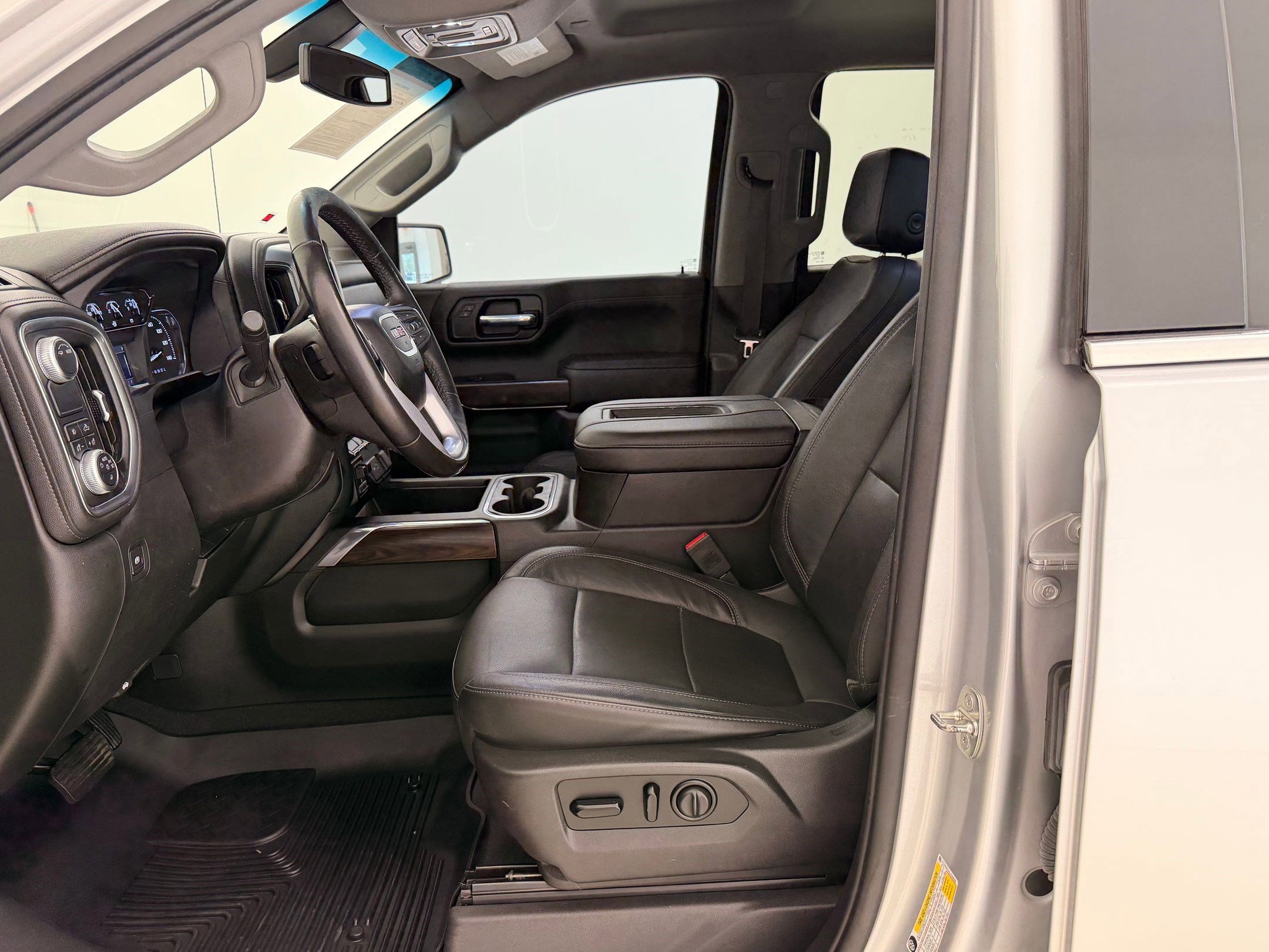 Used 2020 GMC Sierra 1500 SLT image 10