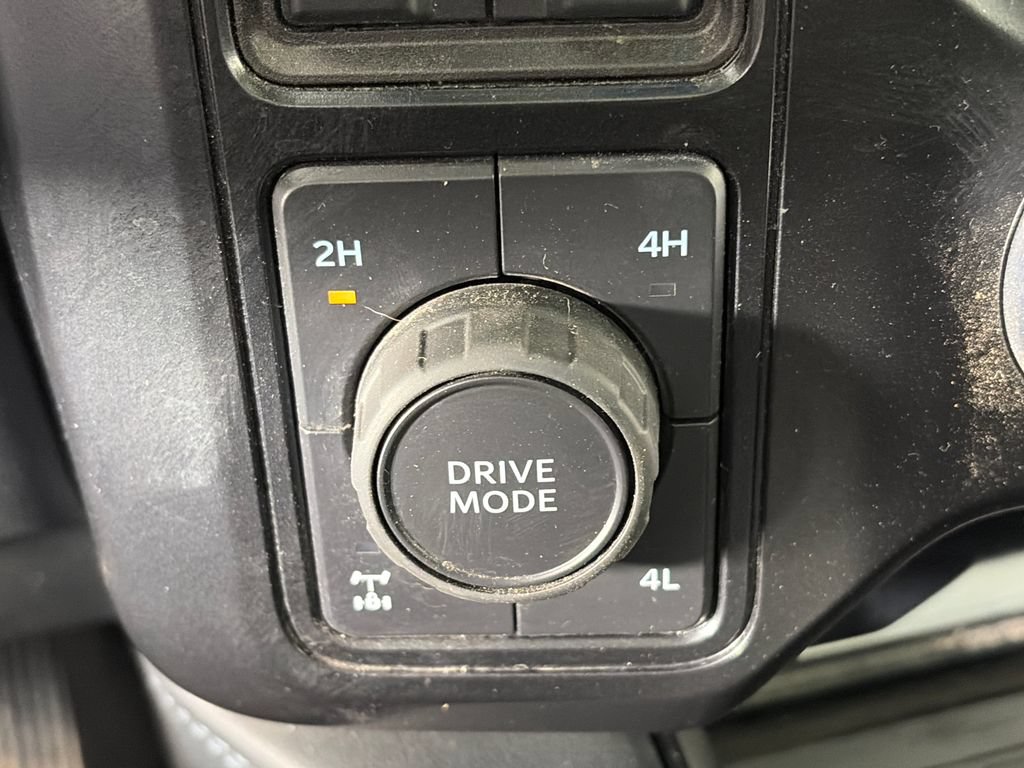 Certified 2025 Ford F250 Platinum AWD/4WD image 23