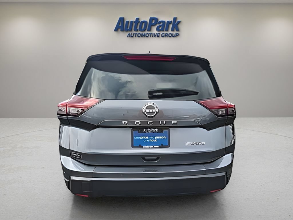 Used 2024 Nissan Rogue SV AWD/4WD image 6