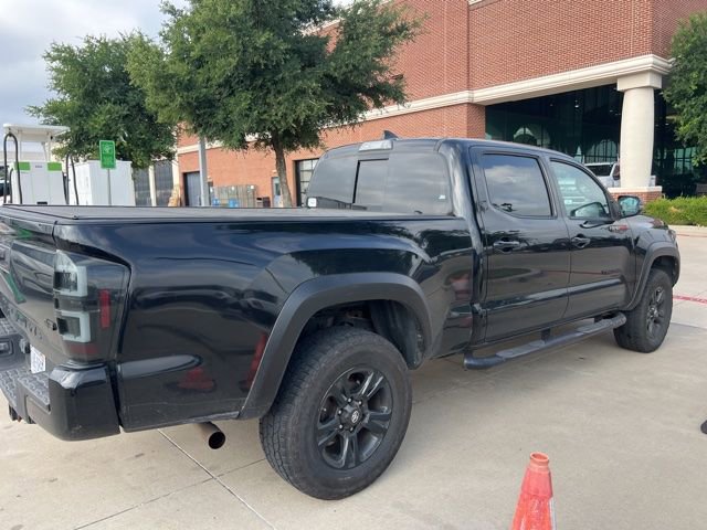 Used 2017 Toyota Tacoma TRD Sport w/ Tow Package AWD/4WD image 3