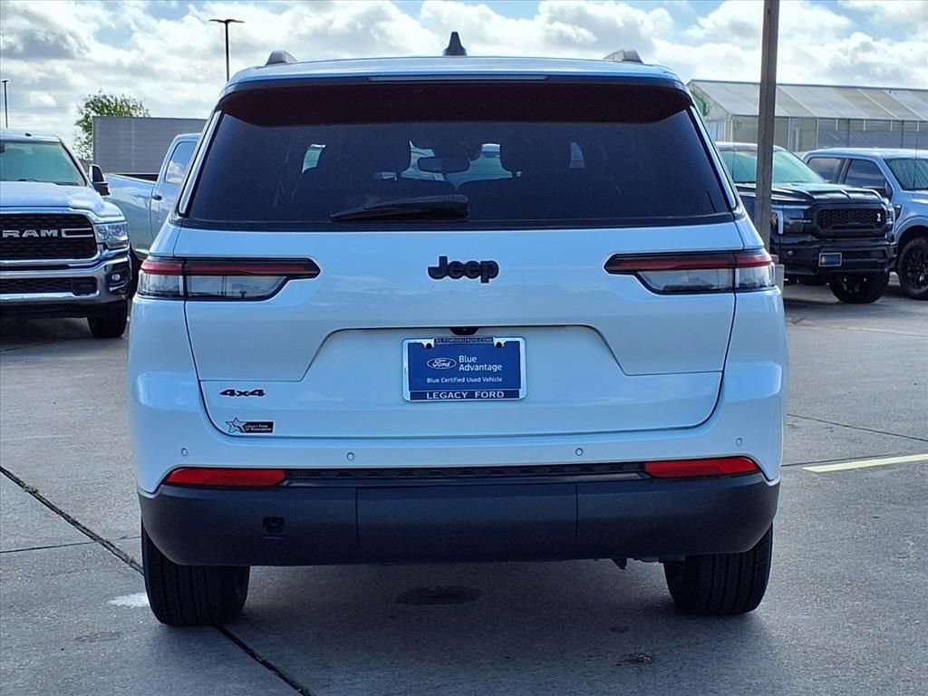 Used 2024 Jeep Grand Cherokee L Laredo image 5