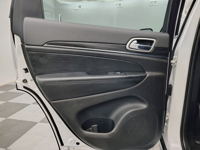 Used 2021 Jeep Grand Cherokee Limited AWD/4WD image 21