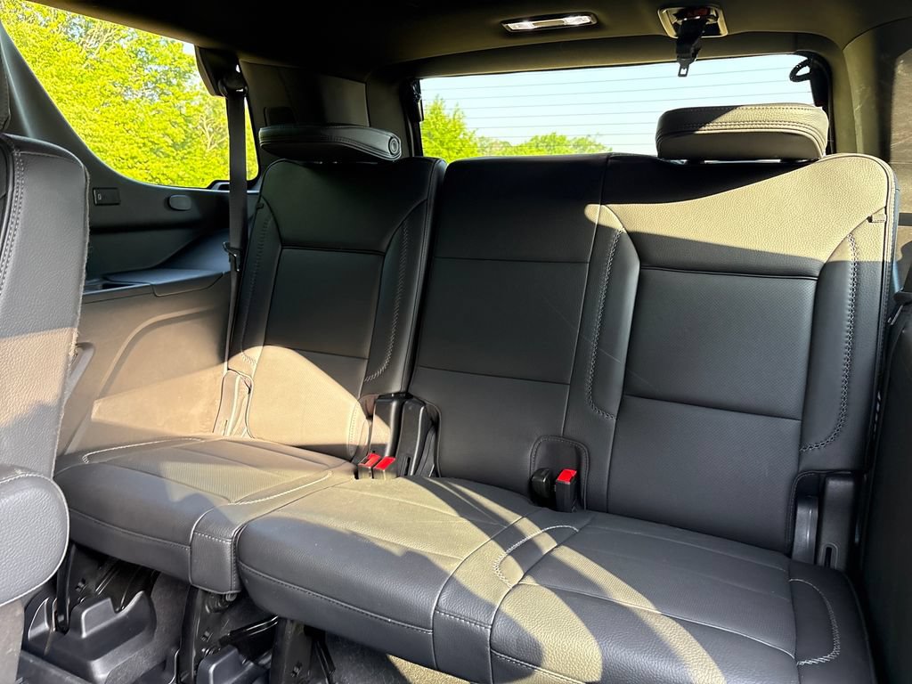 Used 2023 GMC Yukon Denali w/ LPO, Floor Liner Package AWD/4WD image 16