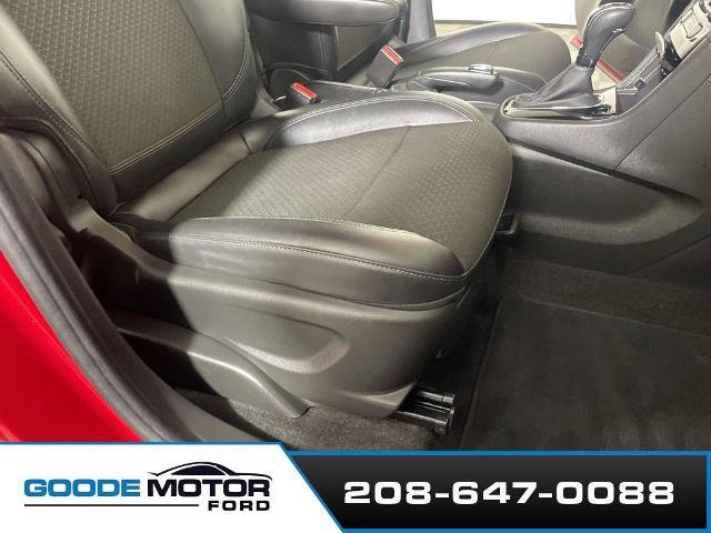 Used 2019 Buick Encore Preferred AWD/4WD image 24