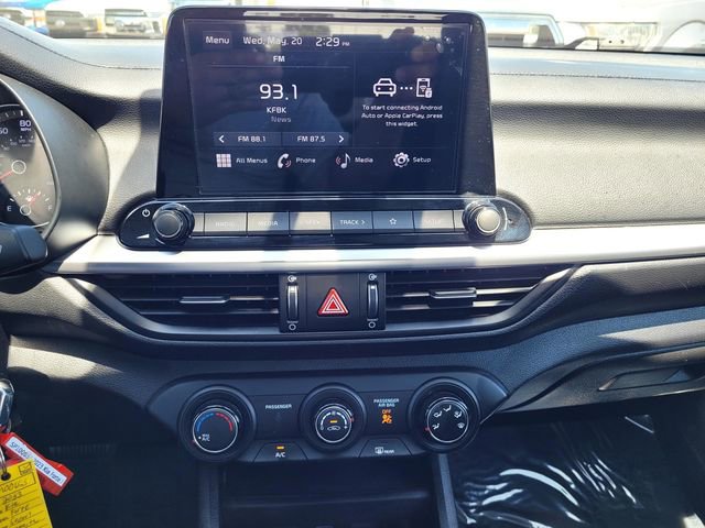 Used 2023 Kia Forte LXS w/ LXS Technology Package FWD image 19