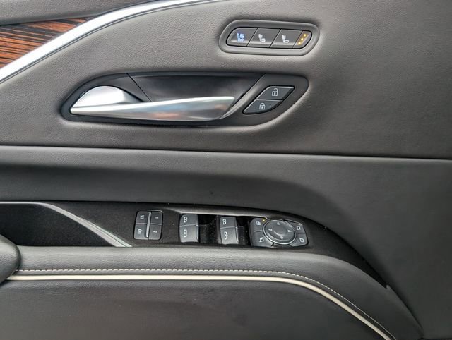 Used 2024 Cadillac Escalade Premium Luxury image 26