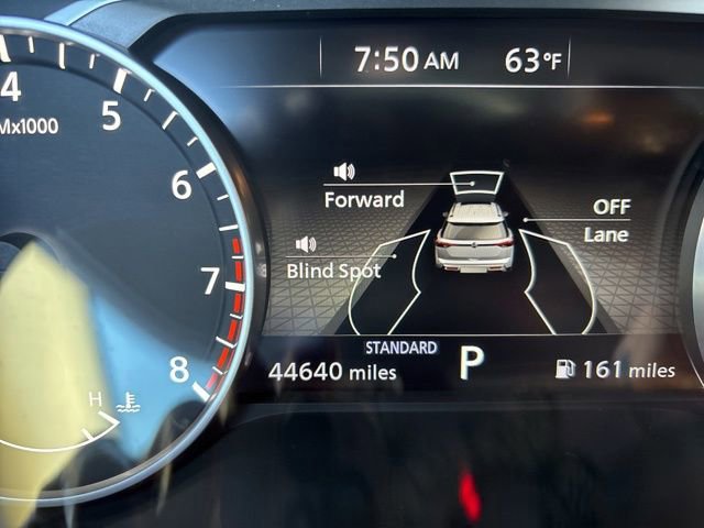 Used 2022 Nissan Pathfinder SV w/ SV Black Package image 13