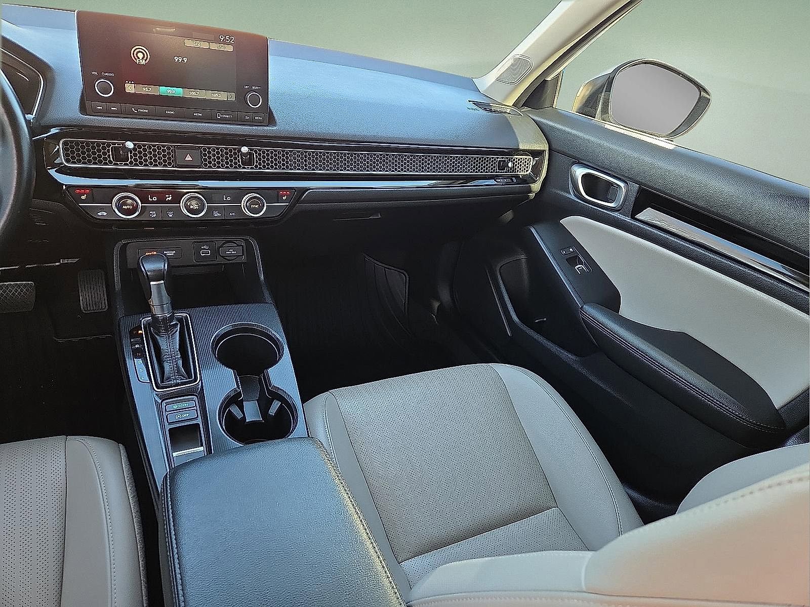 Used 2023 Honda Civic EX-L image 12