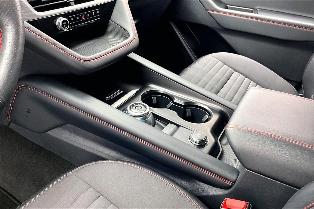 Certified 2025 Ford Explorer ST-Line w/ ST-Line Street Pack image 15