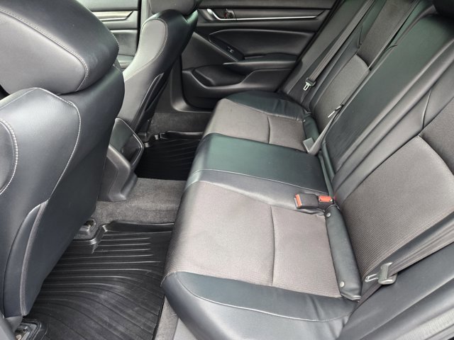 Used 2018 Honda Accord Sport image 28