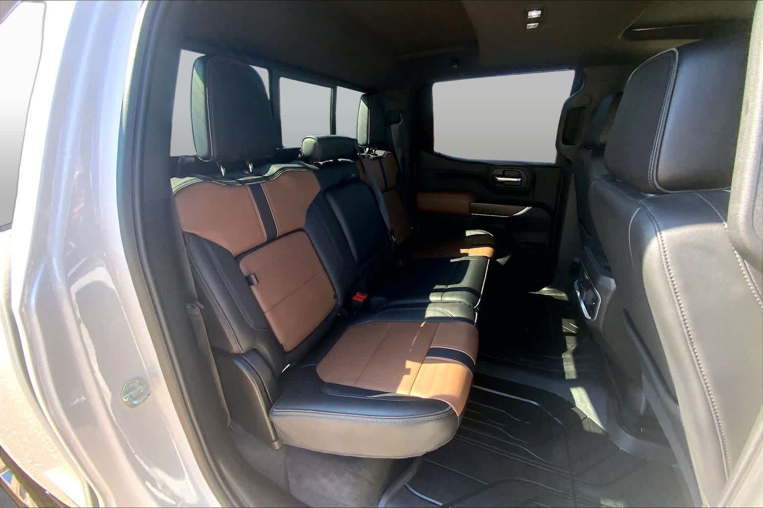 Used 2022 Chevrolet Silverado 1500 High Country w/ LPO, Dark Essentials Package AWD/4WD image 20