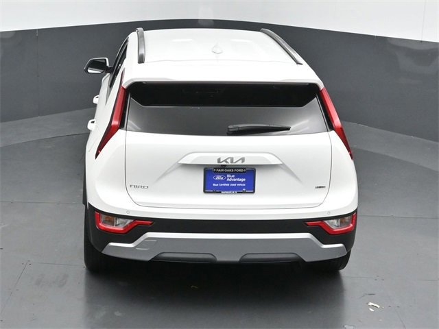 Used 2024 Kia Niro EX image 11