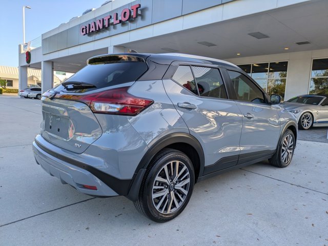 Used 2024 Nissan Kicks SV image 4