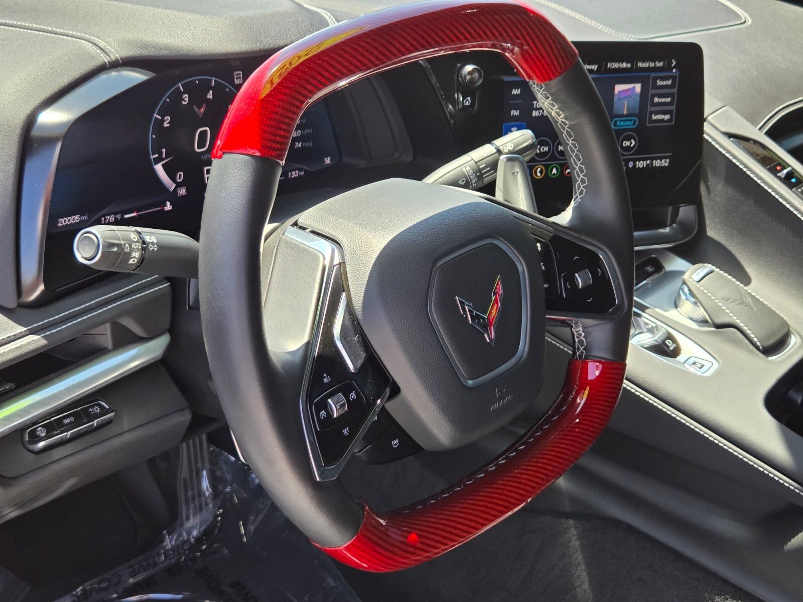 Used 2021 Chevrolet Corvette Stingray Preferred Cpe w/ Z51 Performance Package RWD image 18