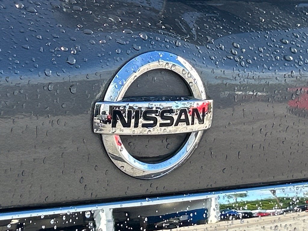 Used 2017 Nissan Pathfinder SV w/ Trailer Tow Package FWD image 23