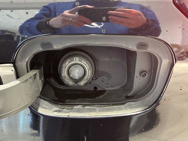 Certified 2020 Ford Edge SEL w/ Cold Weather Package image 34