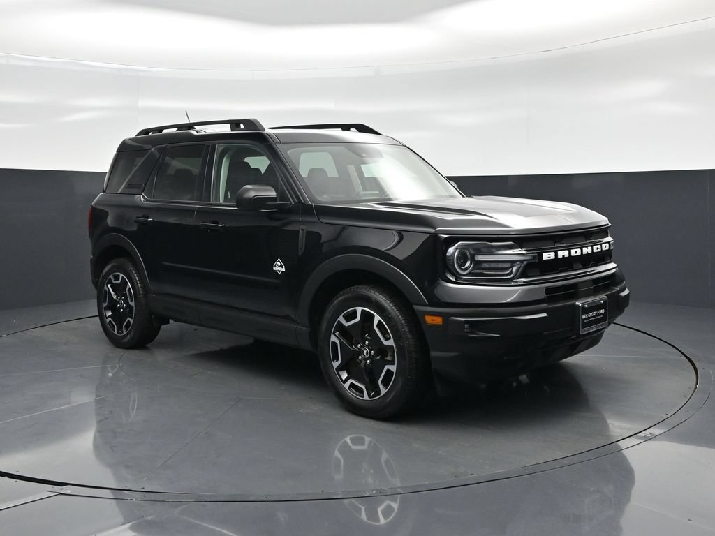 Certified 2023 Ford Bronco Sport Outer Banks w/ Tech Package AWD/4WD image 26