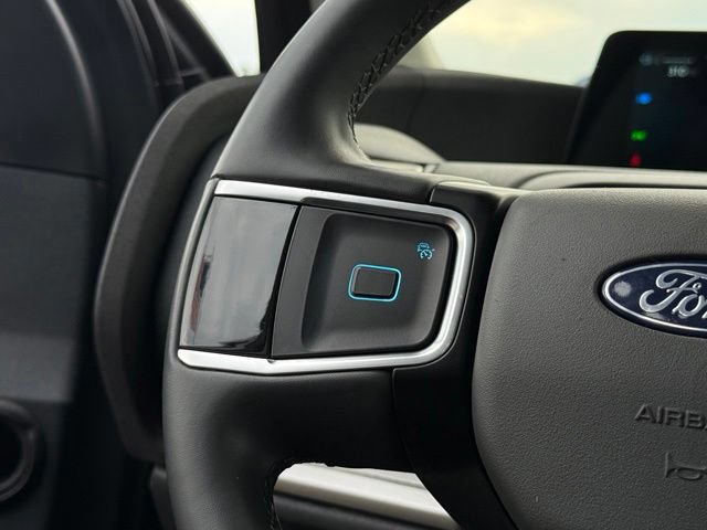 Certified 2025 Ford Expedition Max Active AWD/4WD image 9