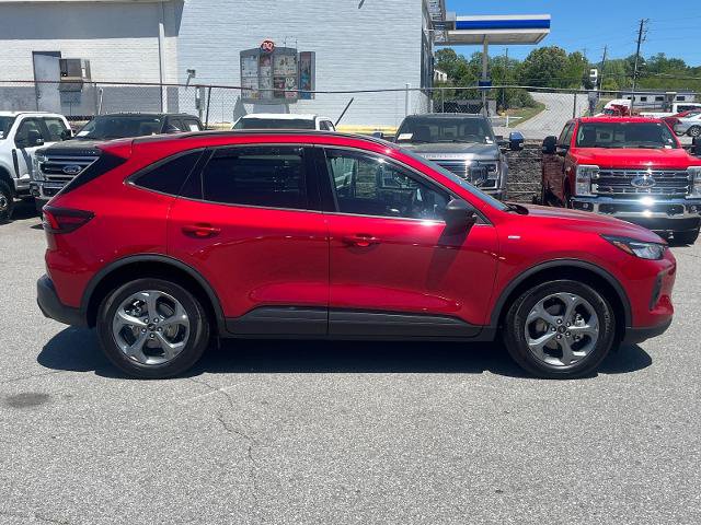 Certified 2025 Ford Escape ST-Line w/ Equipment Group 301A FWD image 2
