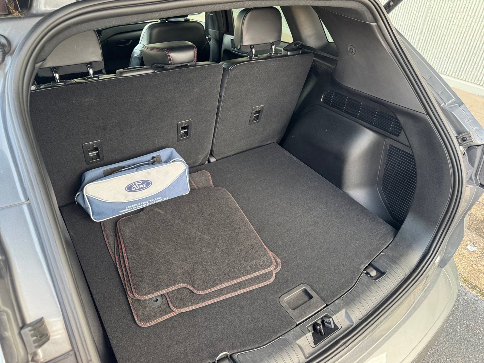 Certified 2023 Ford Escape ST-Line w/ Tech Pack #1 image 16