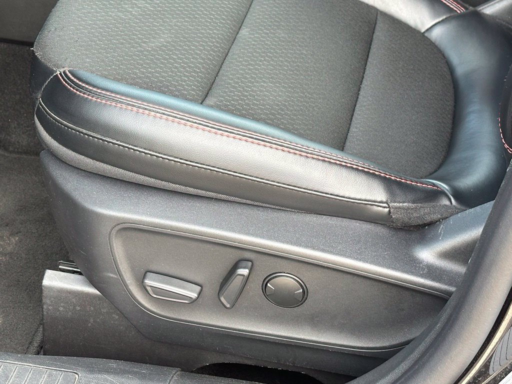 Certified 2025 Ford Escape ST-Line AWD/4WD image 24