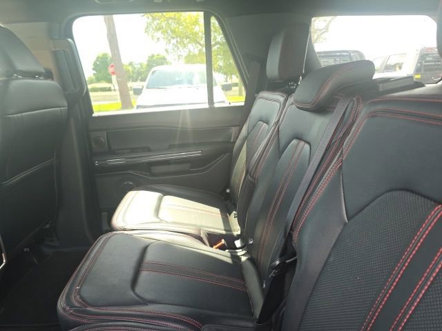 Certified 2022 Ford Expedition Limited AWD/4WD image 7
