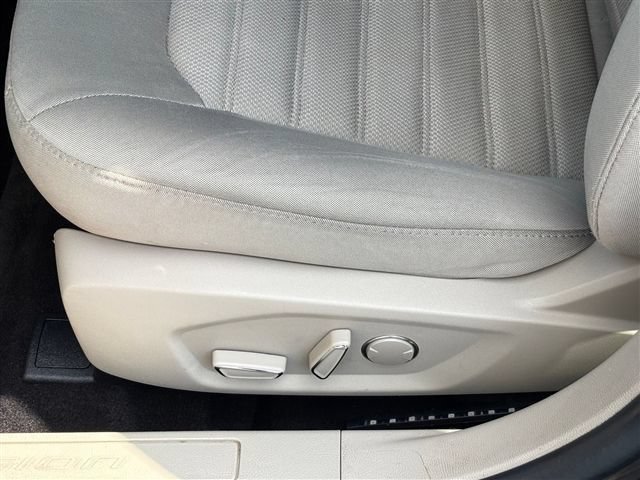 Certified 2020 Ford Fusion SE FWD image 17