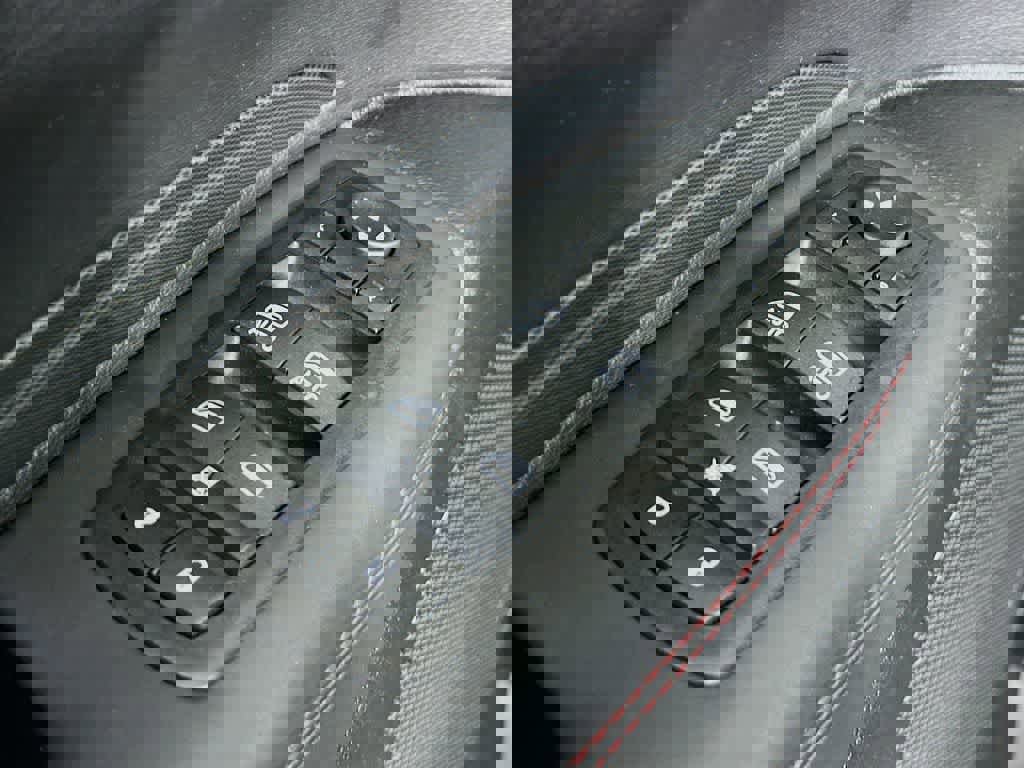 Used 2025 Dodge Durango R/T image 30