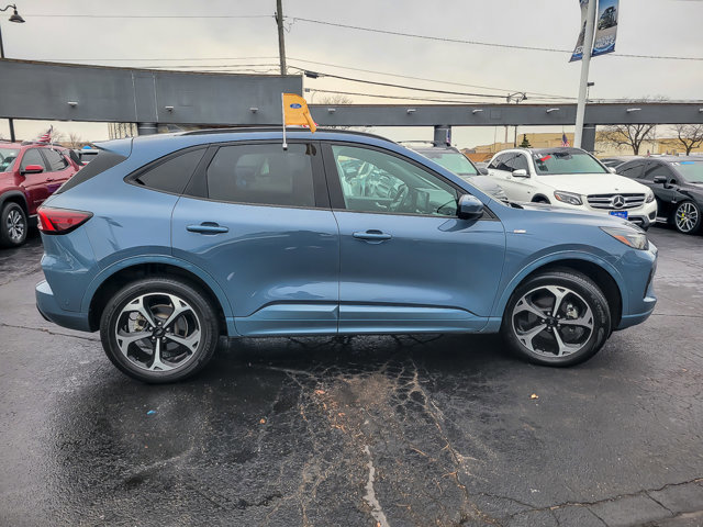 Certified 2024 Ford Escape ST-Line Elite w/ Premium Technology Package image 7