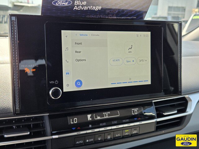 Used 2025 Toyota Sienna LE FWD image 20