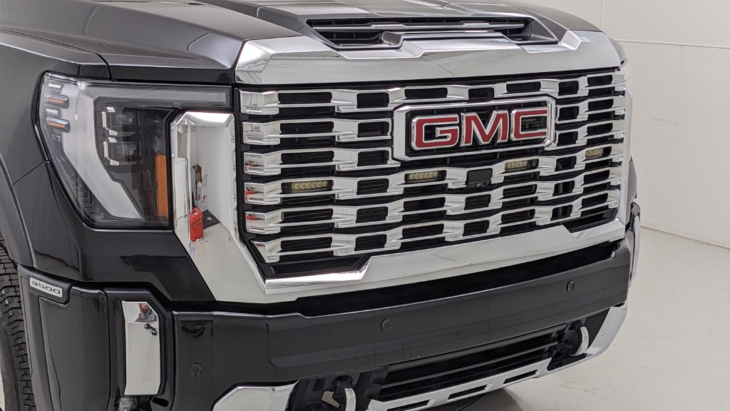 Used 2024 GMC Sierra 3500 Denali w/ Denali Reserve Package AWD/4WD image 43