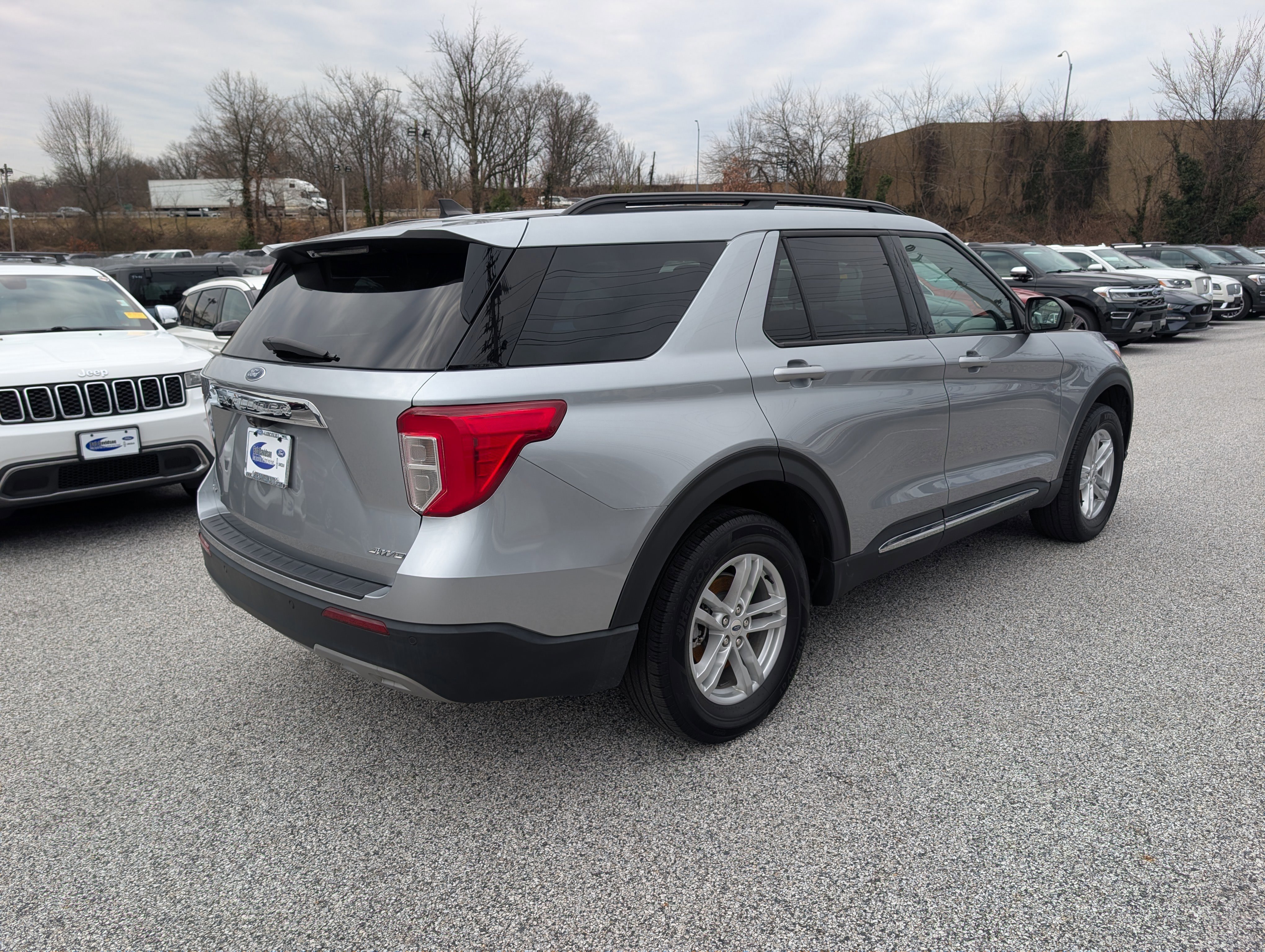 Certified 2022 Ford Explorer XLT w/ Equipment Group 202A image 4