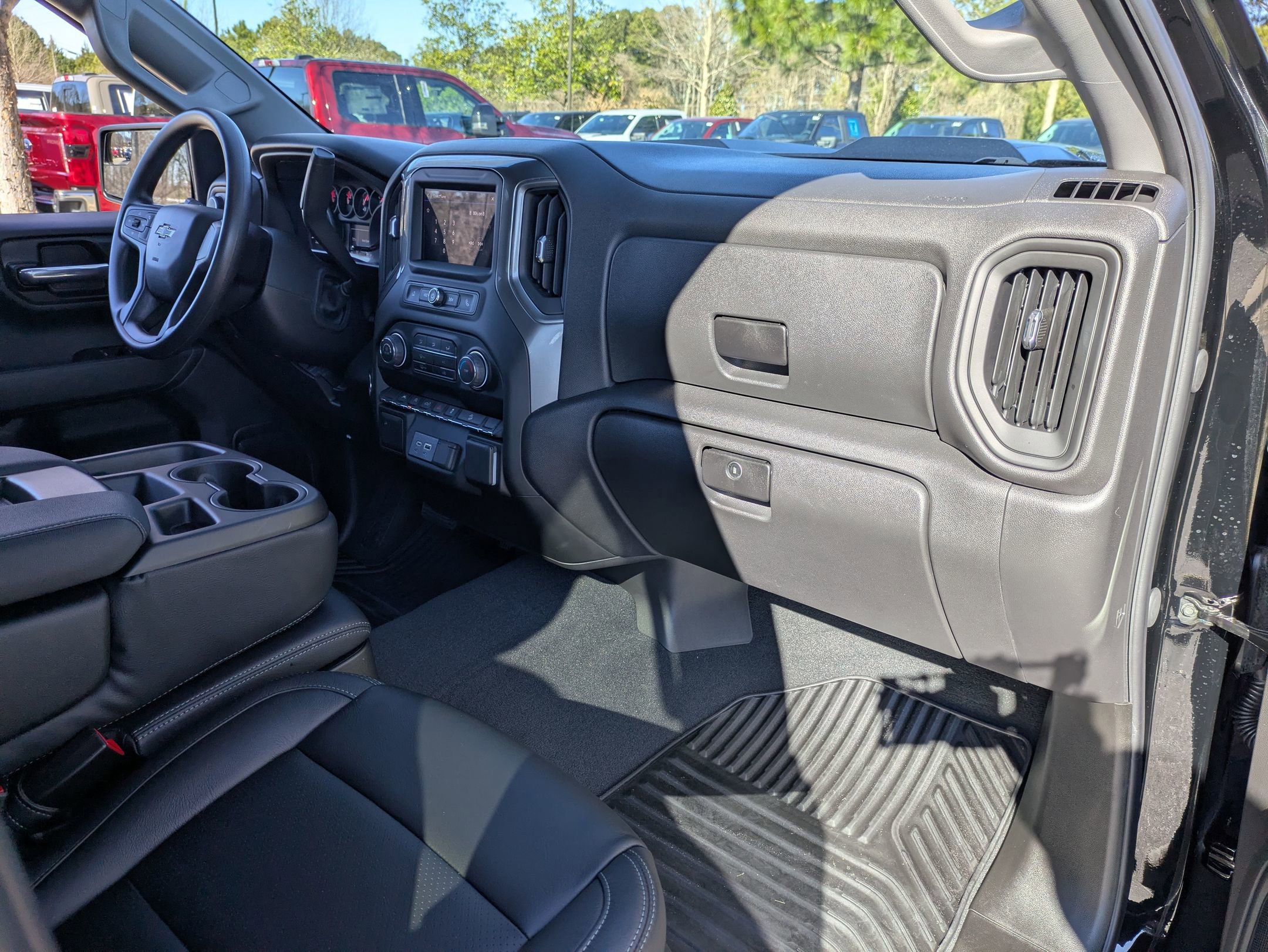 Used 2025 Chevrolet Silverado 1500 Custom Trail Boss w/ Turbomax Blackout Package image 39