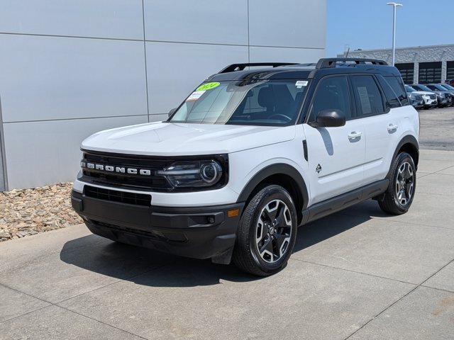 Certified 2024 Ford Bronco Sport Outer Banks AWD/4WD image 8