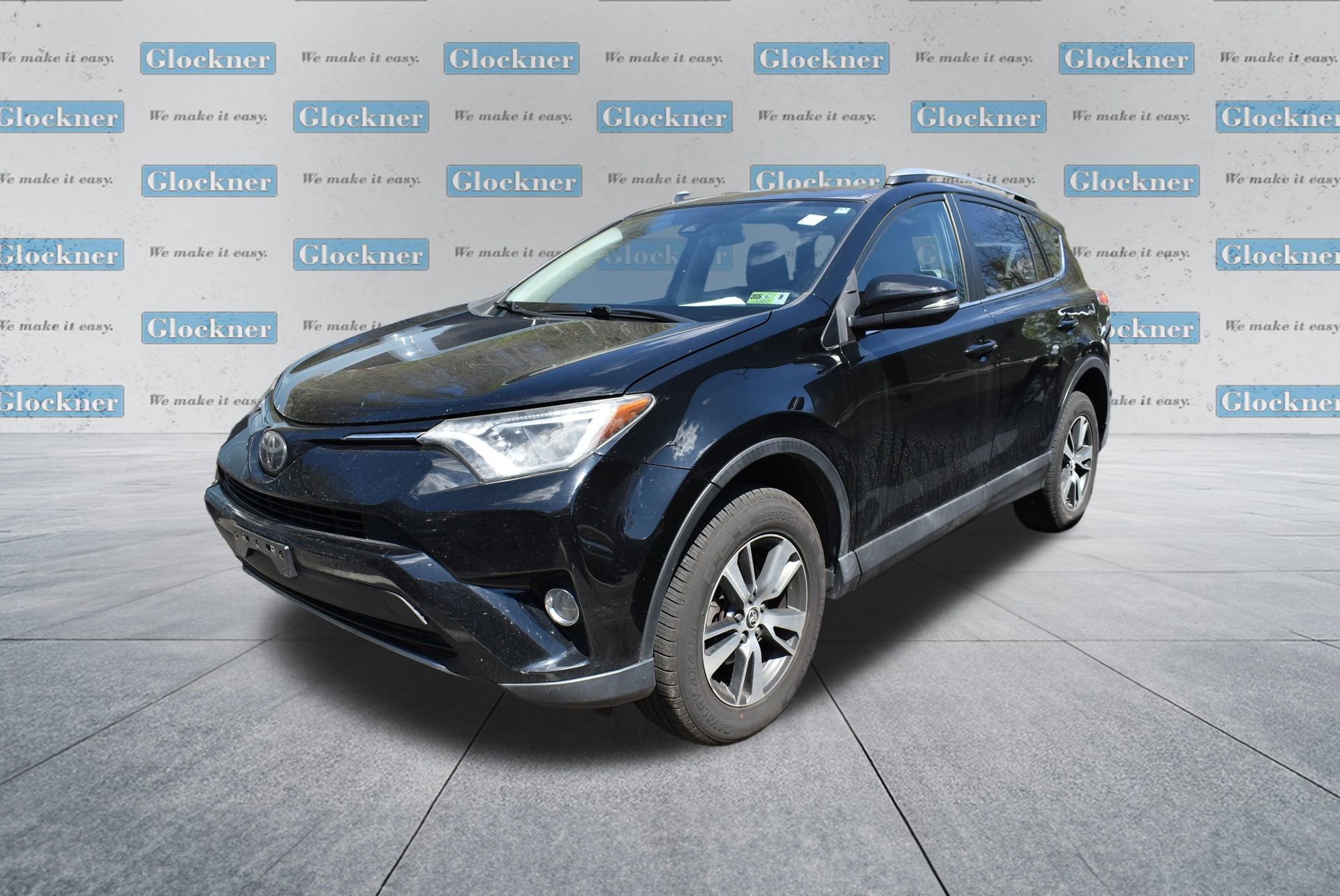Used 2018 Toyota RAV4 XLE w/ Plus Extra Value Package image 2