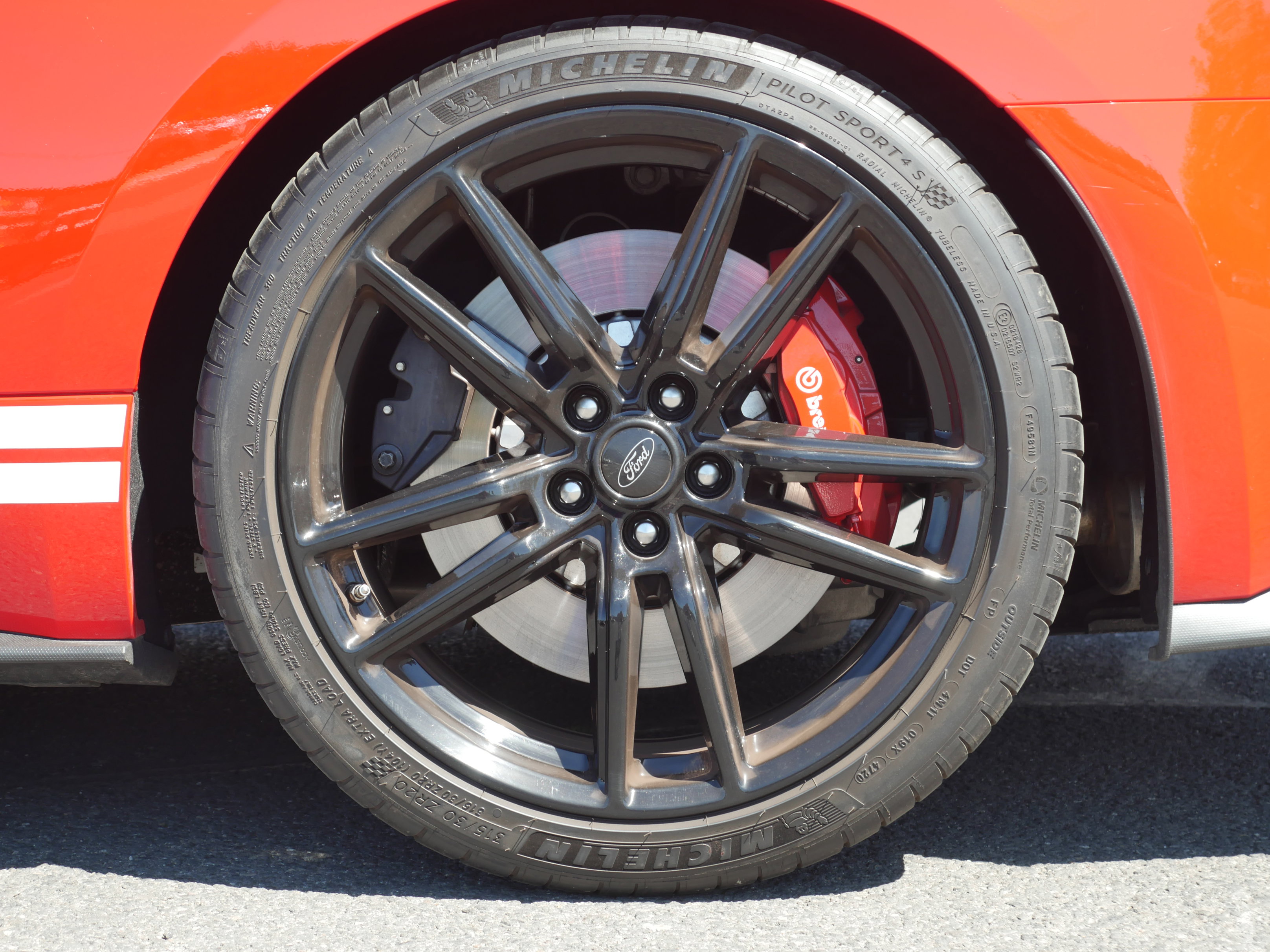 Certified 2021 Ford Mustang Shelby GT500 w/ Technology Package RWD image 25
