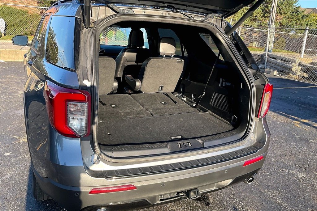 Certified 2024 Ford Explorer ST-Line w/ Class IV Trailer Tow Package AWD/4WD image 28