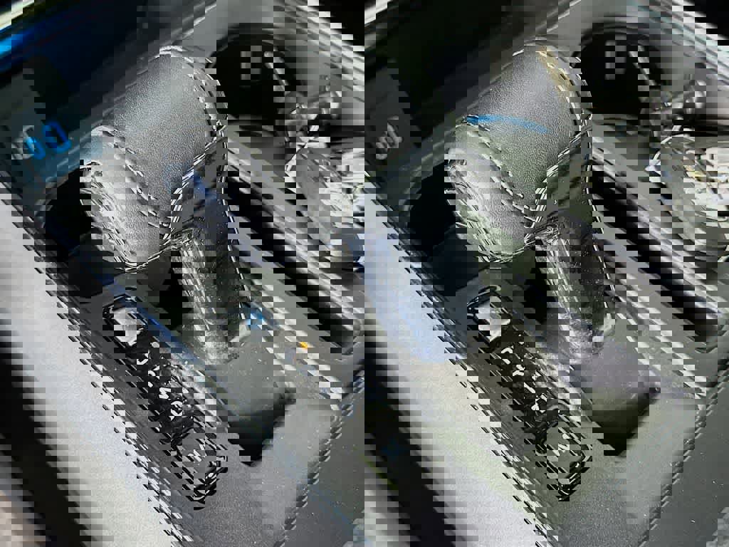 Certified 2021 Ford F150 Lariat w/ Equipment Group 502A High image 22