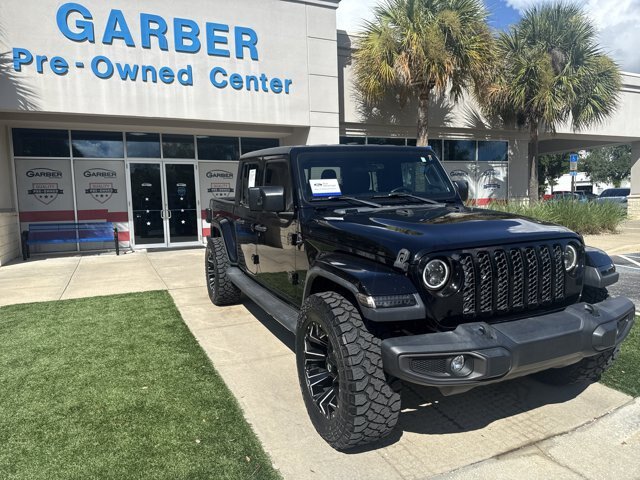 Used 2021 Jeep Gladiator Sport AWD/4WD image 3