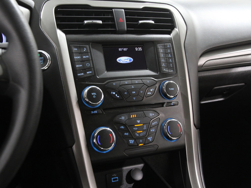 Certified 2018 Ford Fusion S image 10