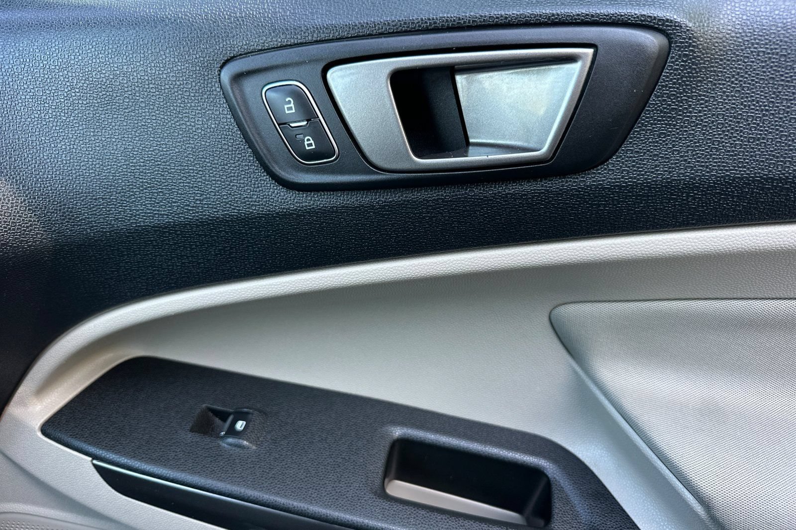 Certified 2020 Ford EcoSport SE FWD image 21