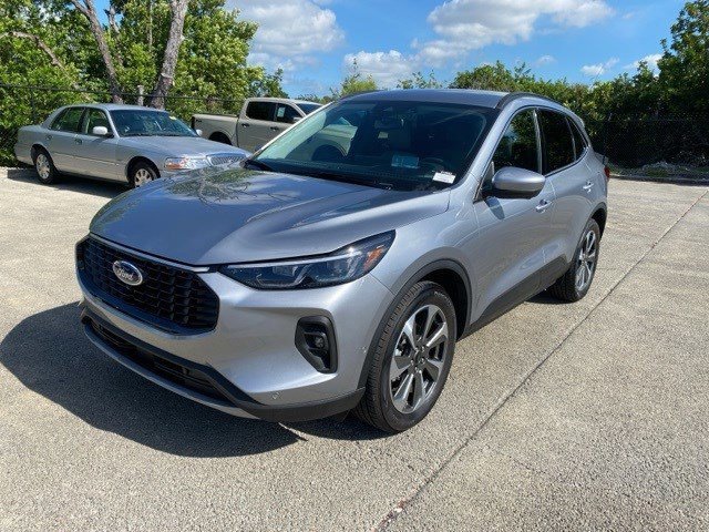 Certified 2024 Ford Escape Platinum w/ Premium Technology Package image 5