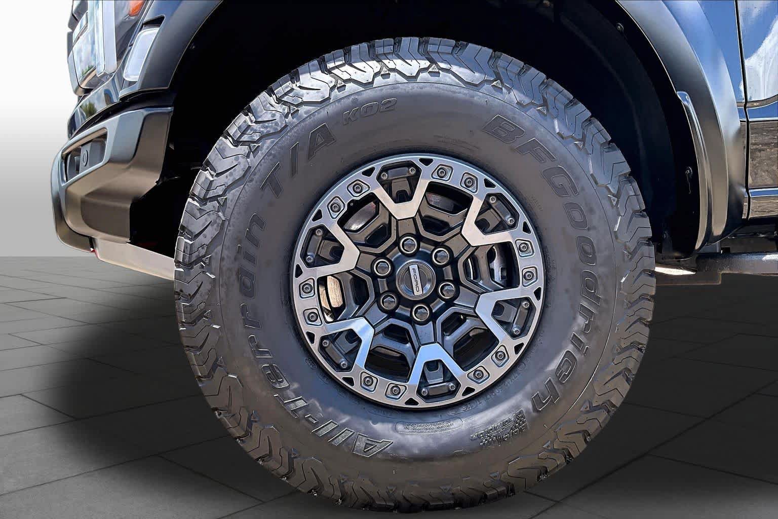 Certified 2025 Ford F150 Raptor w/ Equipment Group 803A Raptor R AWD/4WD image 11