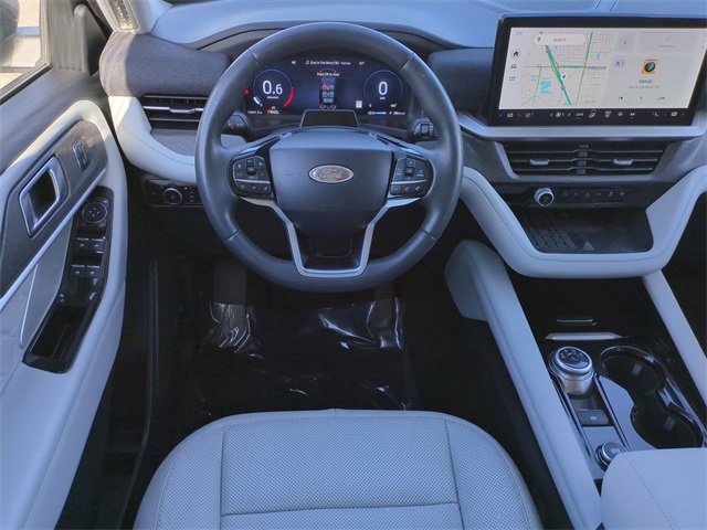Certified 2025 Ford Explorer Platinum w/ Ultimate Package image 15