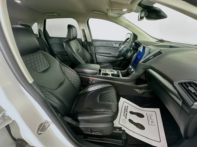 Certified 2024 Ford Edge Titanium w/ Equipment Group 301A AWD/4WD image 35