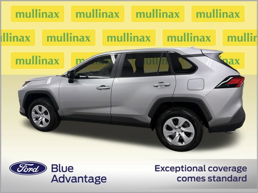 Used 2024 Toyota RAV4 LE image 10