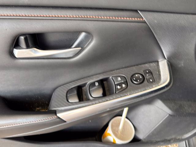 Used 2021 Nissan Sentra SR FWD image 11