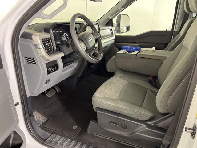 Certified 2024 Ford F250 XLT image 17