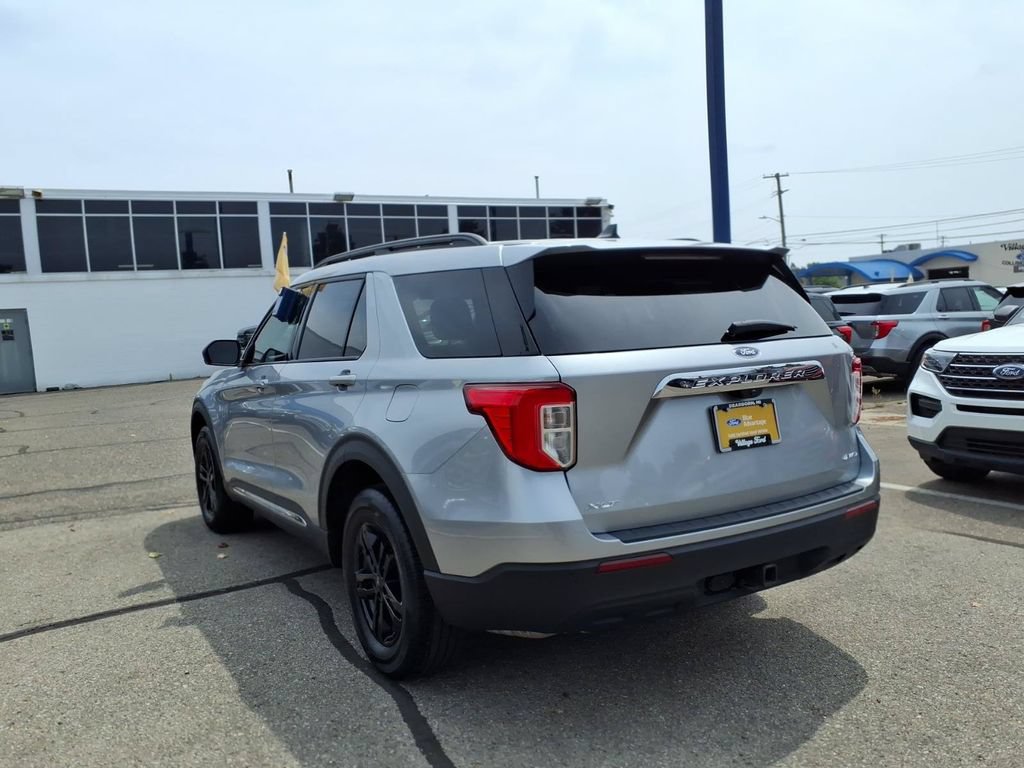 Certified 2023 Ford Explorer XLT w/ Class IV Trailer Tow Package AWD/4WD image 8